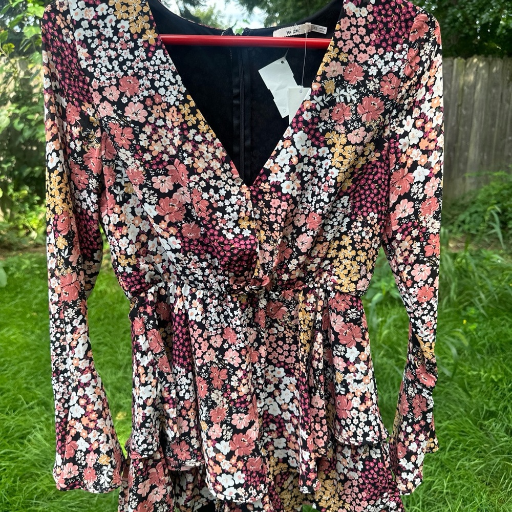 Floral V-Neck Long Sleeve Romper